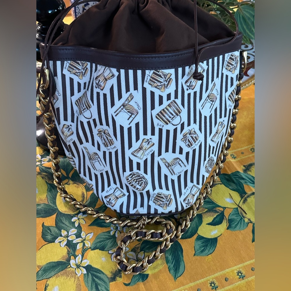 VINTAGE RARE Henri Bendel Leather Bucket Bag Centennial Stripes Please Read - Picture 5 of 15